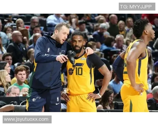 明尼苏达森林狼与犹他爵士激战正酣谁能赢得这场精彩对决 明尼苏达森林狼与犹他爵士激战正酣谁能赢得这场精彩对决