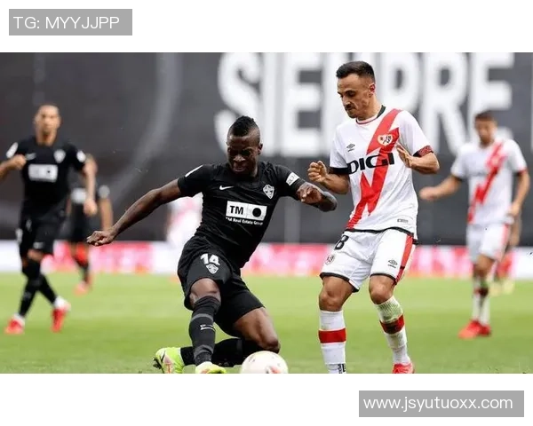 西甲激战巴列卡诺主场迎战塞维利亚力争三分展现雄心 西甲激战巴列卡诺主场迎战塞维利亚力争三分展现雄心