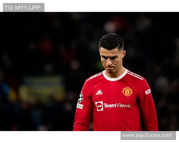 06-07赛季曼联对雷丁比赛中C罗的精彩表现与进球回顾