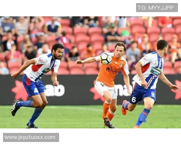 纽卡斯尔联喷气机与布里斯班狮吼激战比分揭晓精彩瞬间回顾