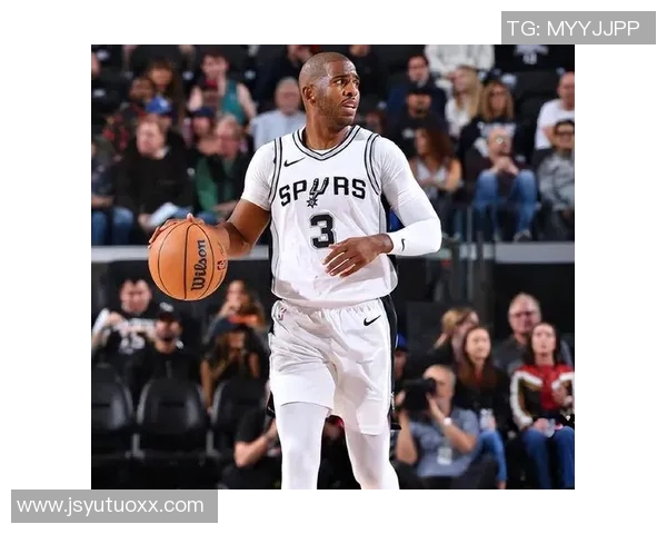 快船14人名单无法裁保罗! 美媒主张4换2鲍尔组三巨 路威以为可双赢 快船14人名单无法裁保罗! 美媒主张4换2鲍尔组三巨 路威以为可双赢